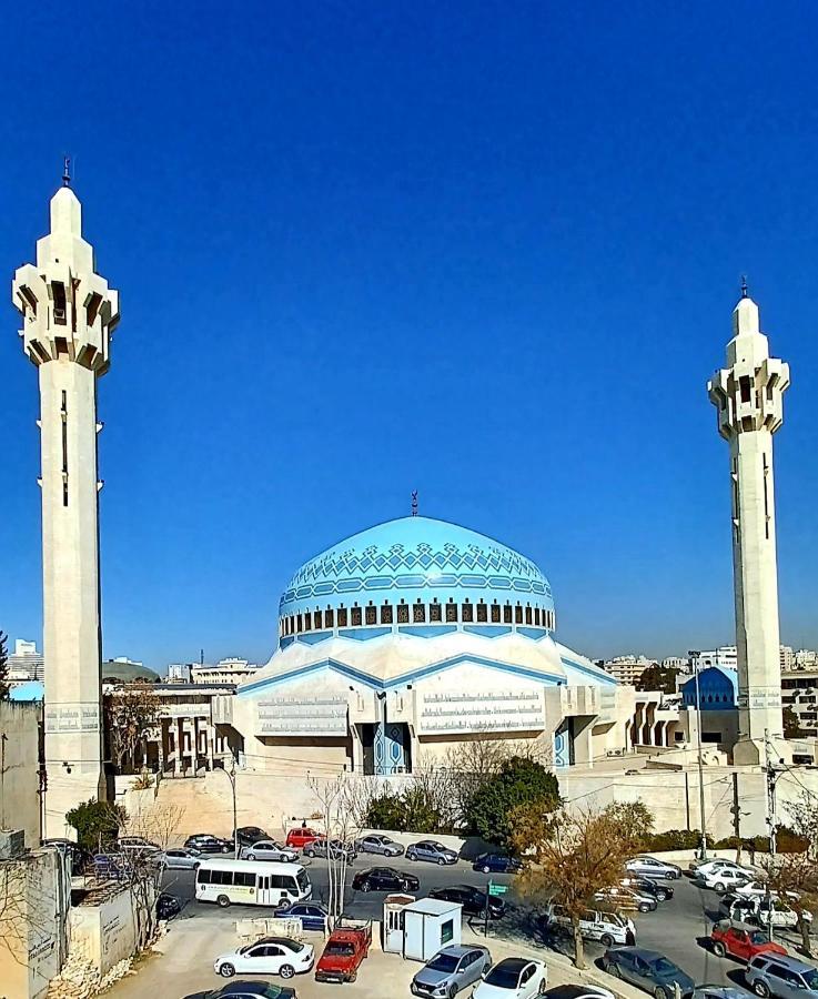 Caravan Hotel Amman Exterior photo